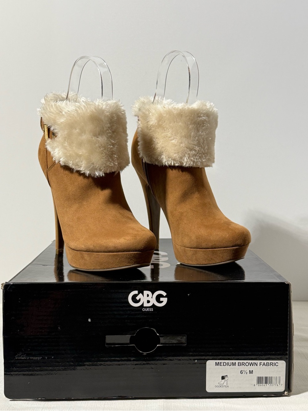 GBG GUESS Desten Brown Faux Fur Platform Ankle Booties Size 6.5 NWOT